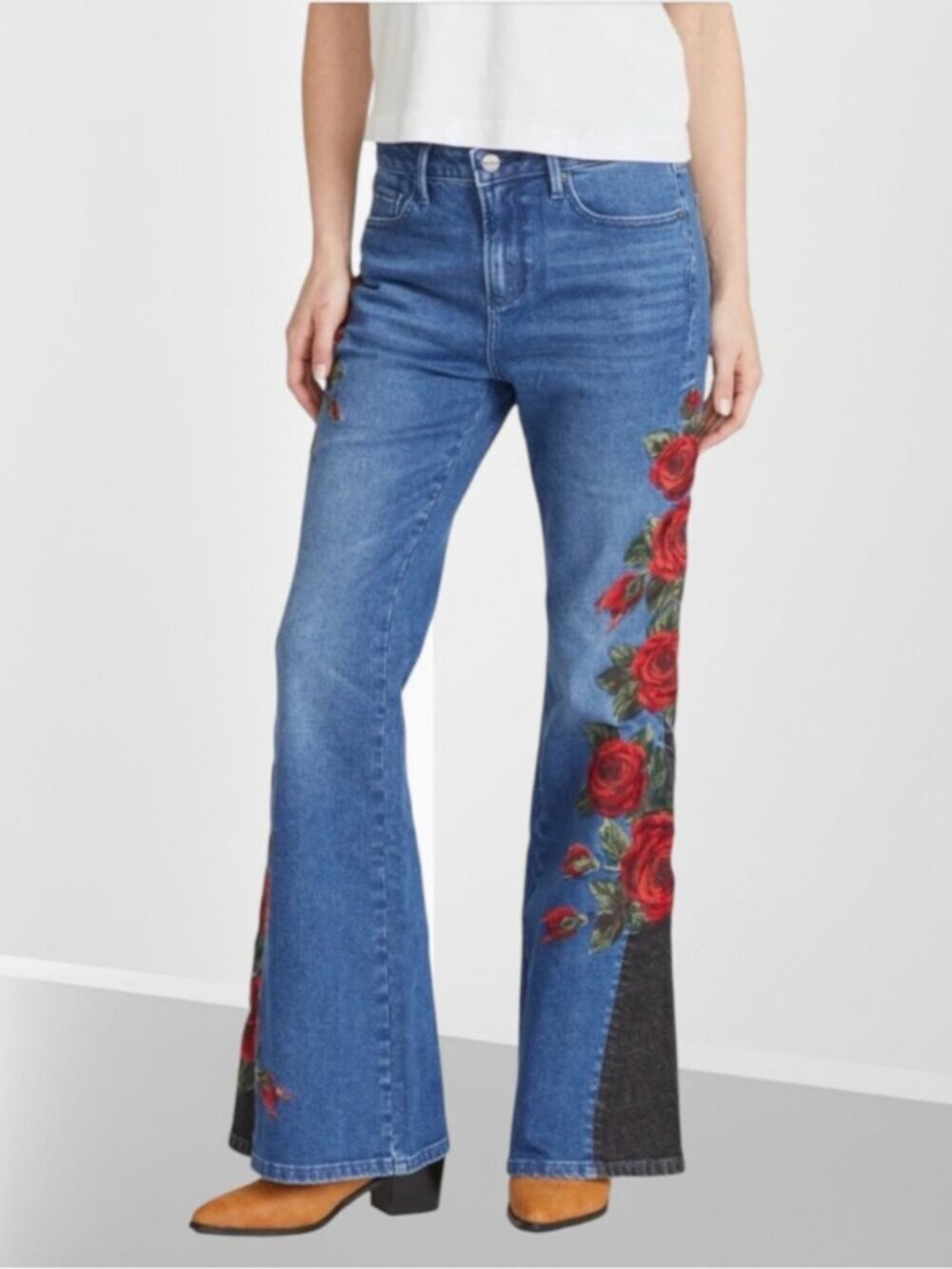 DRIFTWOOD Farrah Embroidered Rose Flare Jeans Women’s Size 29 - Picture 3 of 7
